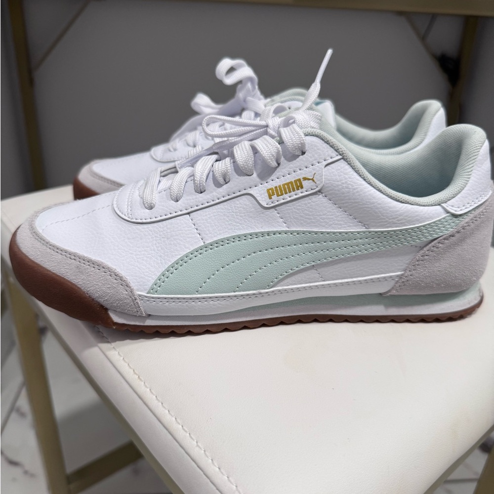 Puma White and Light Green Sneakers